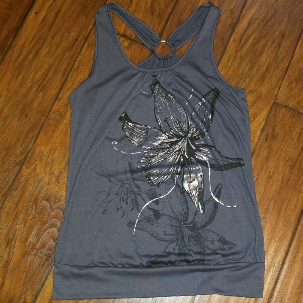 Juniors tank top